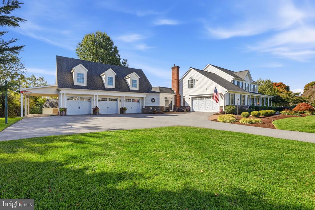 25823 BOWMAN ACRES LANE