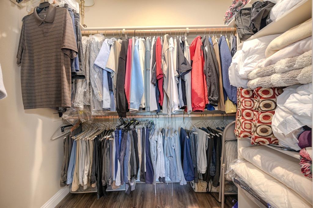 2142 Tienda Drive