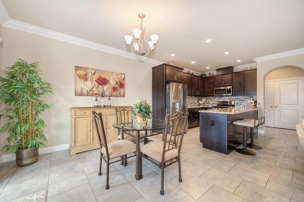2142 Tienda Drive
