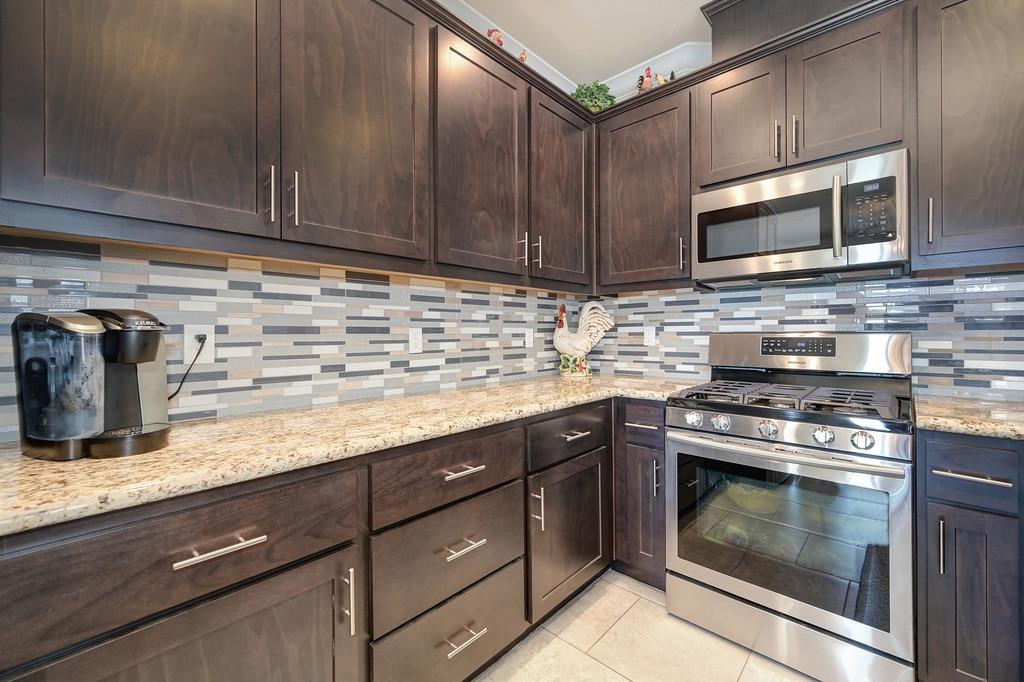 2142 Tienda Drive
