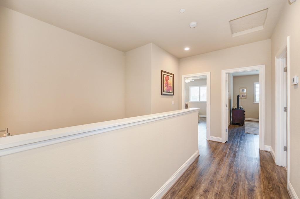 2142 Tienda Drive
