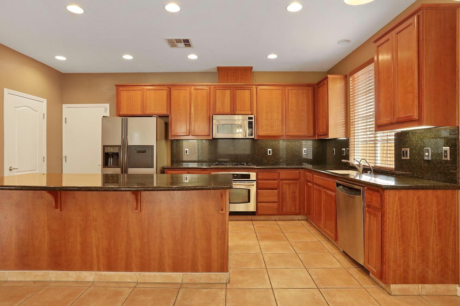 2336 Alamo Court
