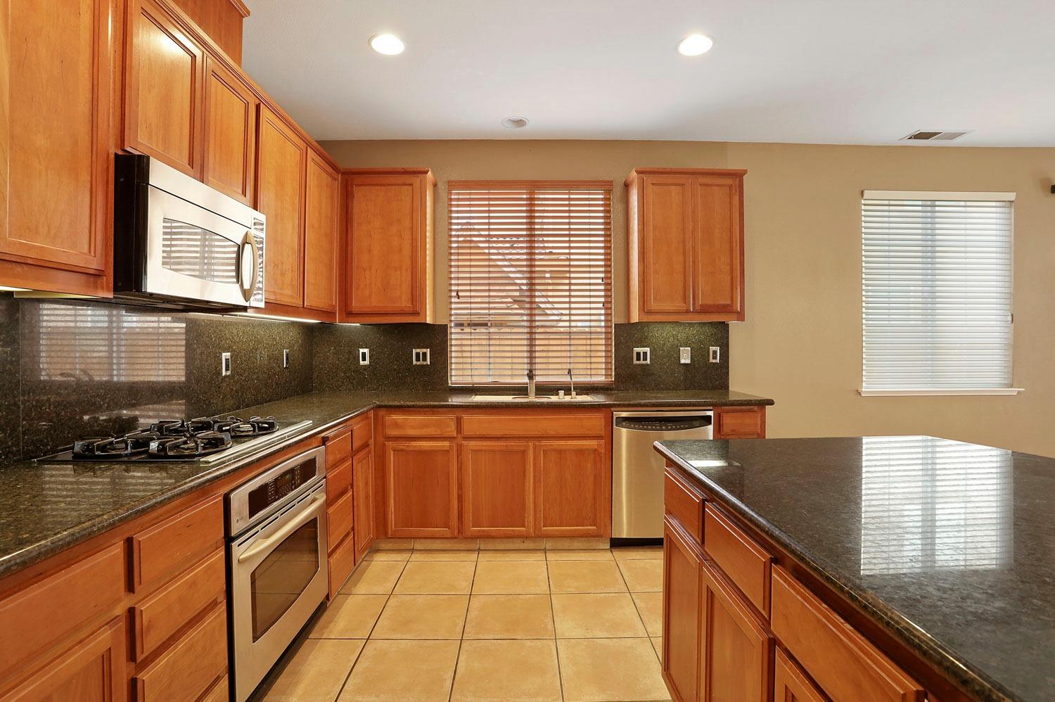 2336 Alamo Court