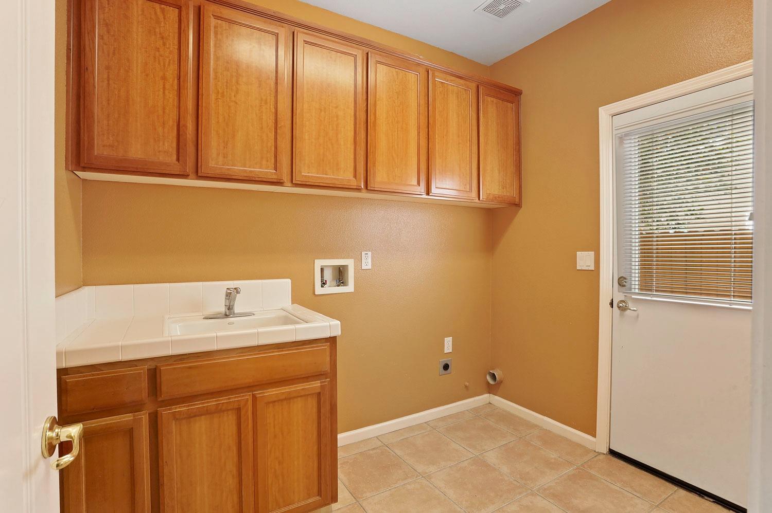 2336 Alamo Court
