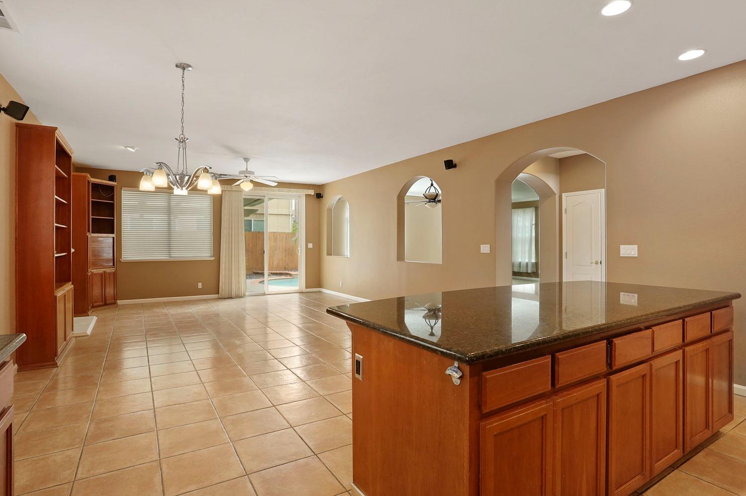 2336 Alamo Court