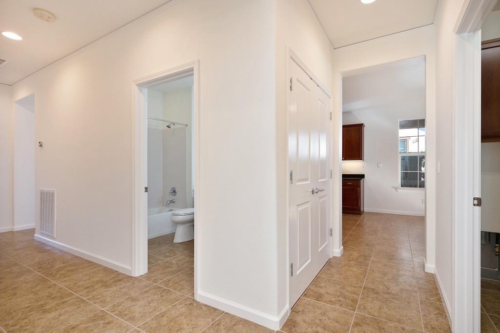 7446 Chatsworth Circle