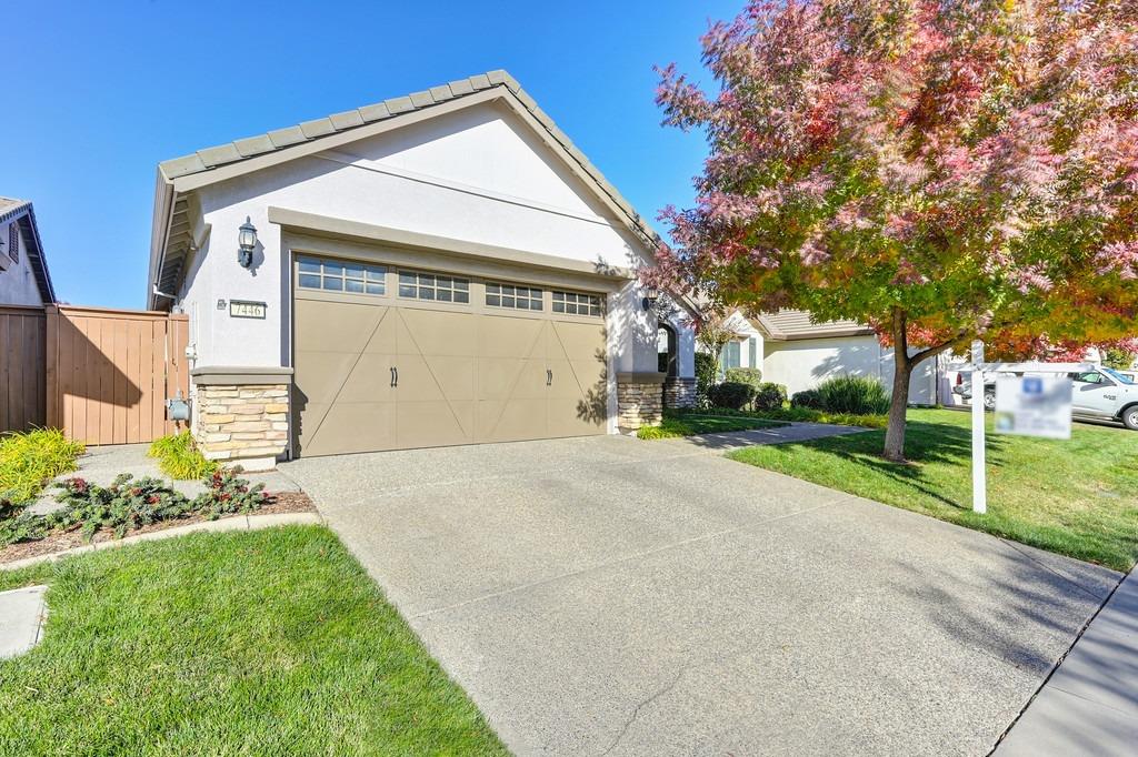 7446 Chatsworth Circle