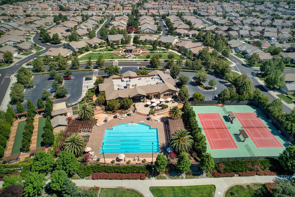 7446 Chatsworth Circle