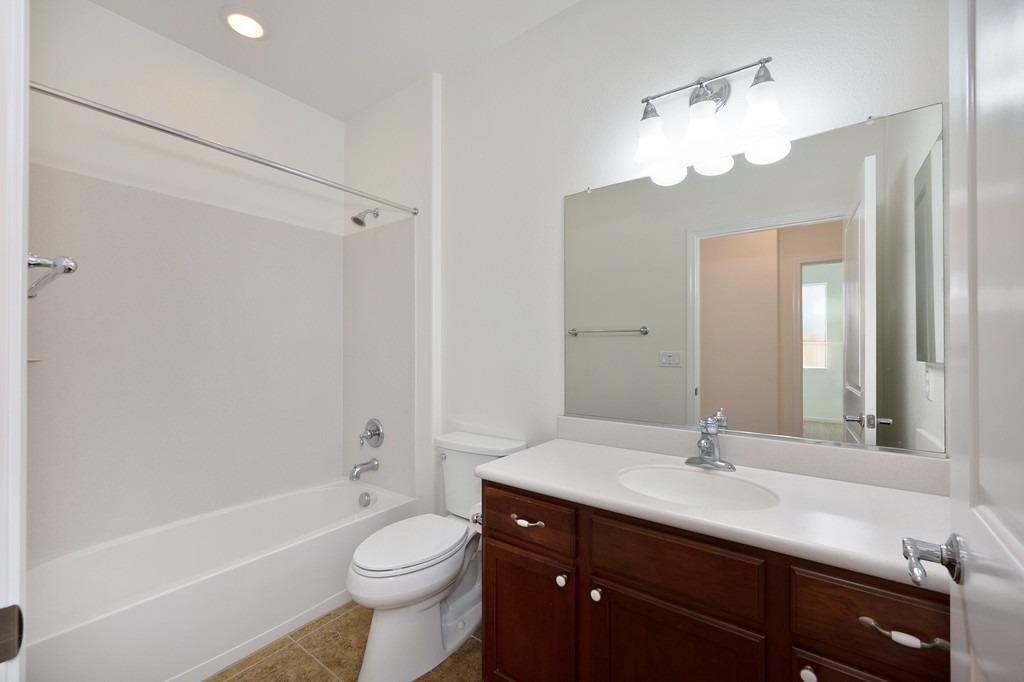 7446 Chatsworth Circle