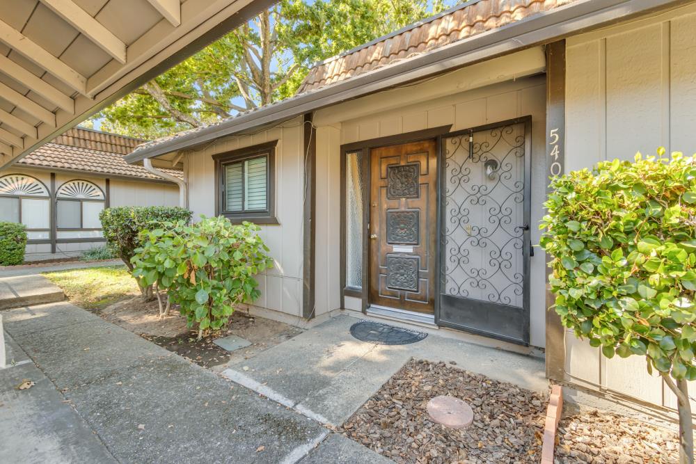 5409 Vin Rose Court