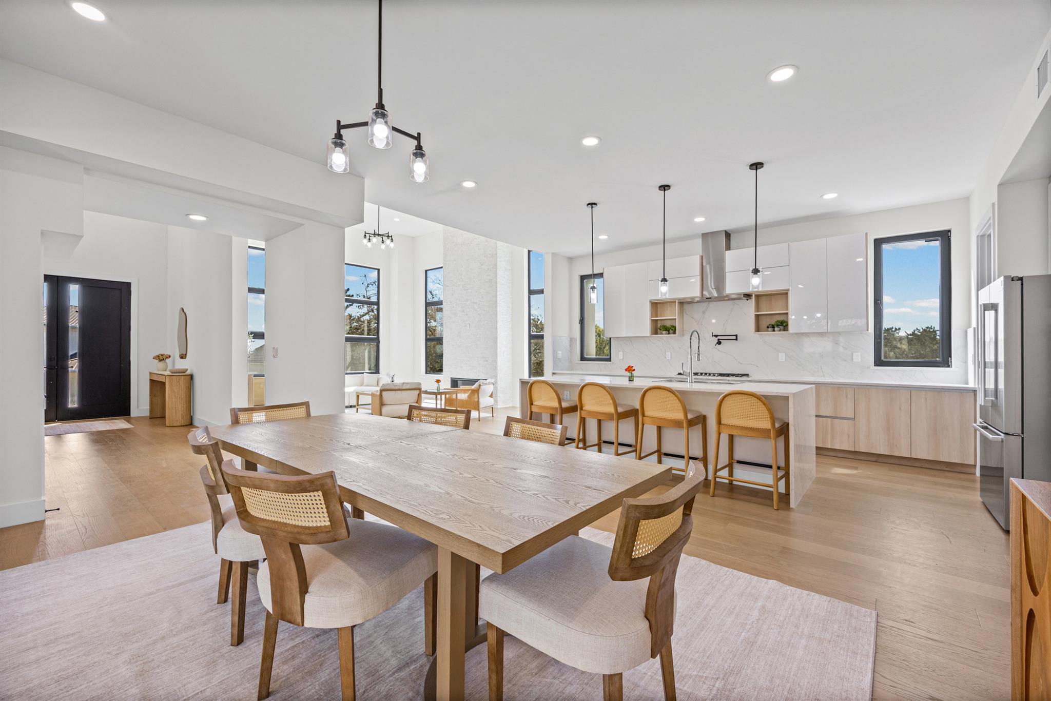 1020 Mountain Leather DR