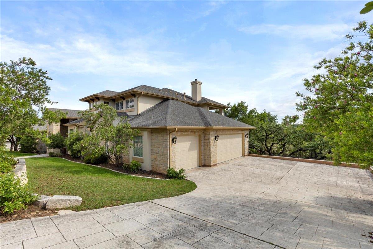 8600 Bluegrass DR