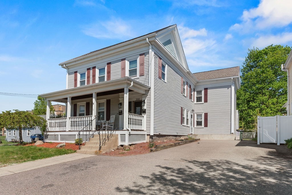 200 Union St