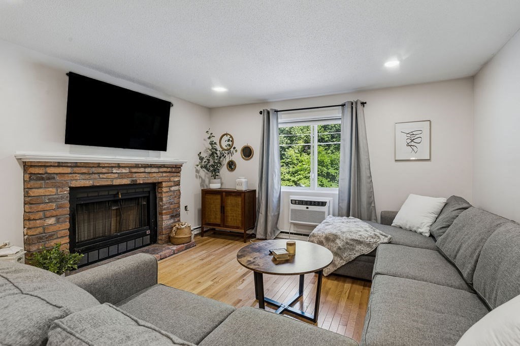 10 Erick Rd # 42
