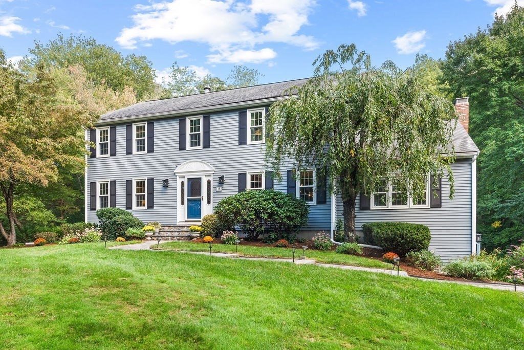 18 Fredric Ln