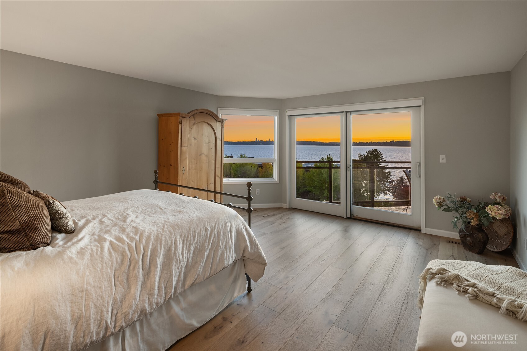 725 1st Street S Unit: 302