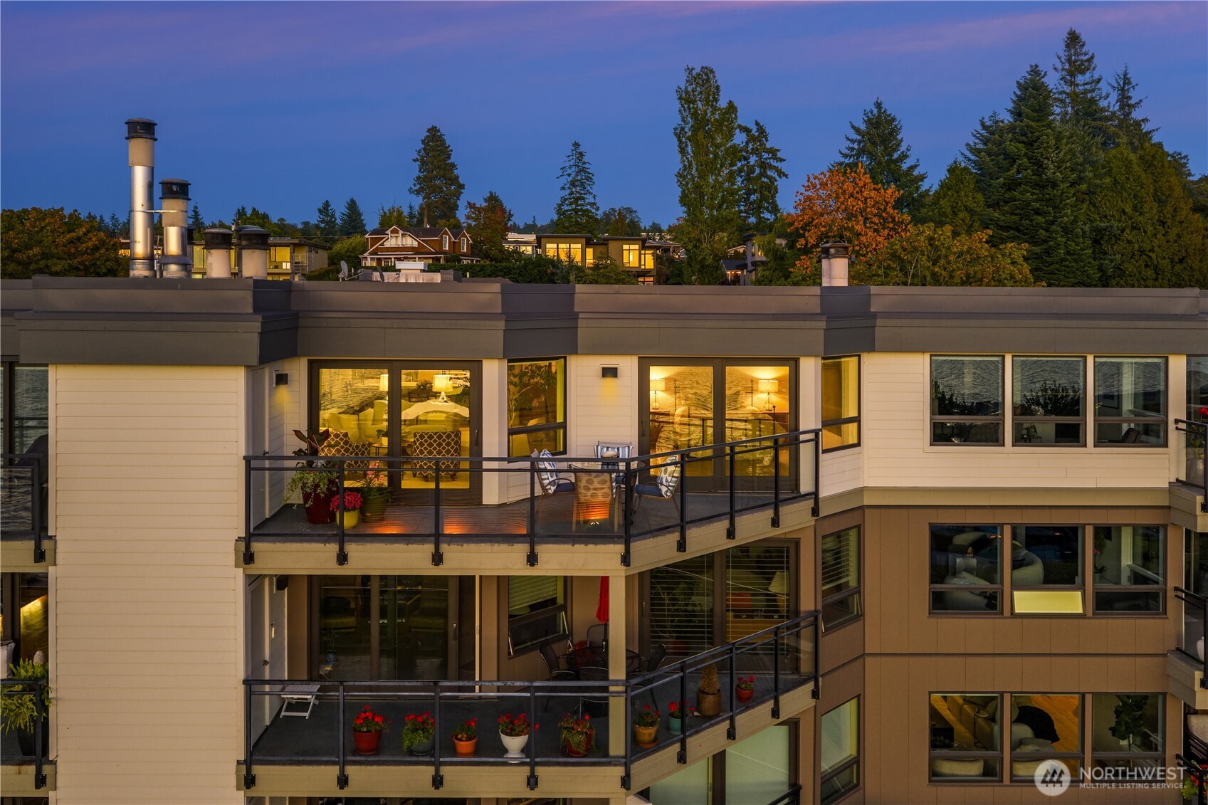 725 1st Street S Unit: 302