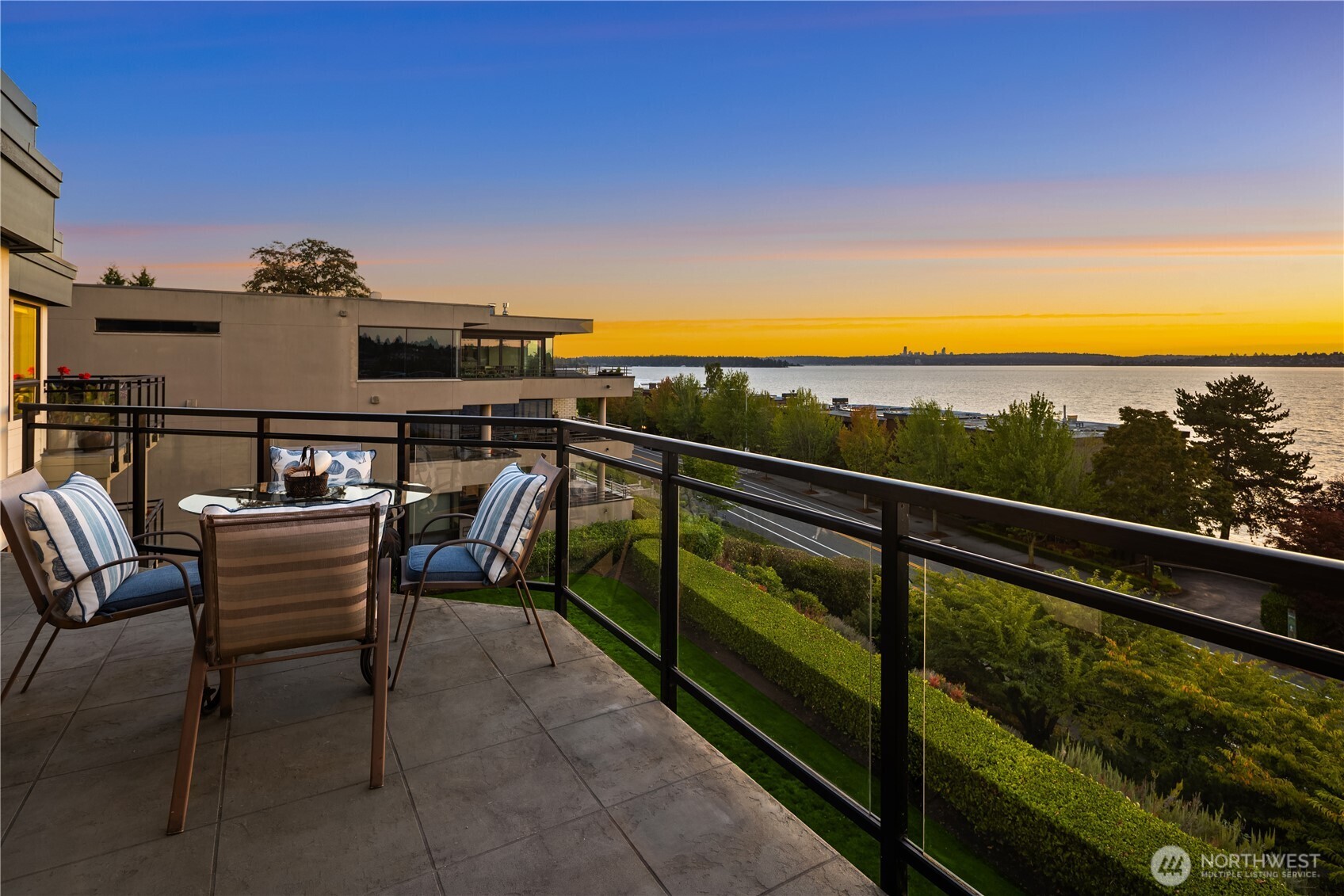 725 1st Street S Unit: 302