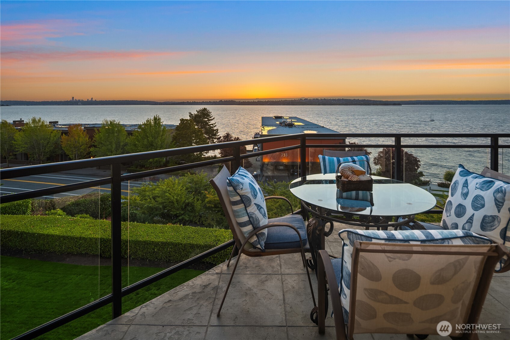 725 1st Street S Unit: 302