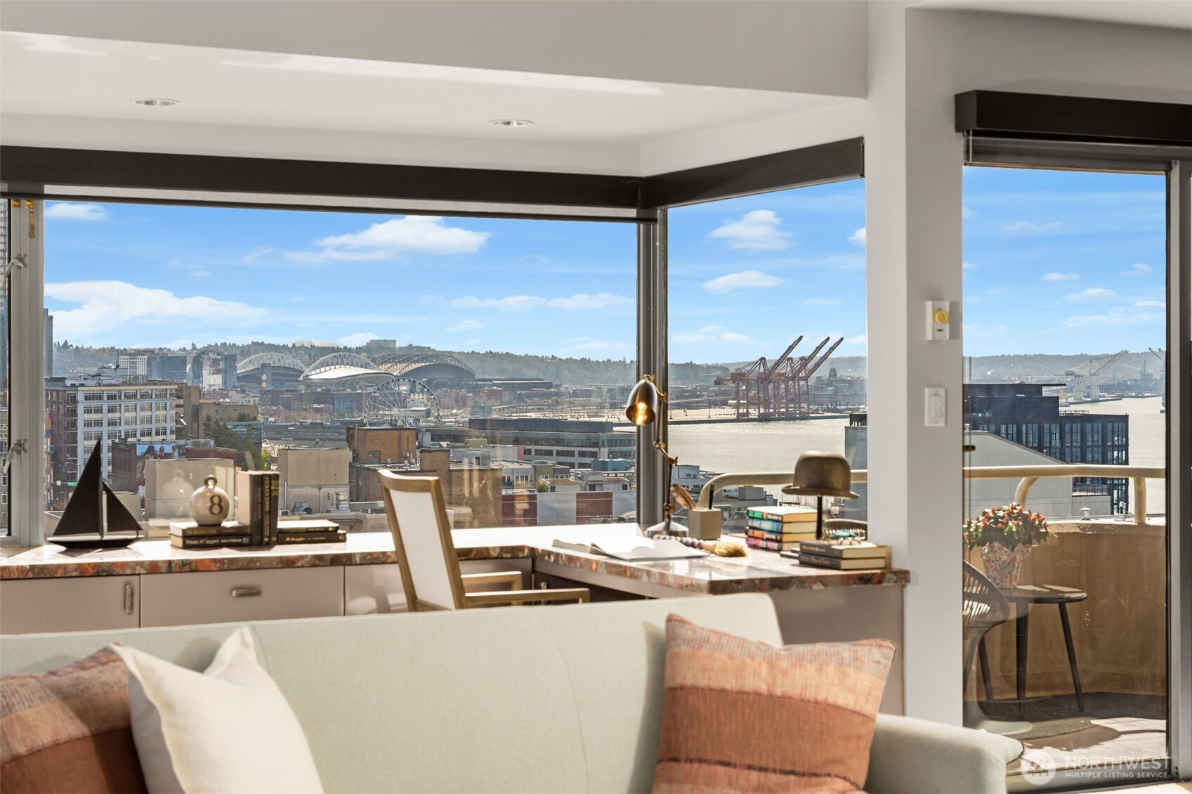 2821 2nd Avenue Unit: 1004