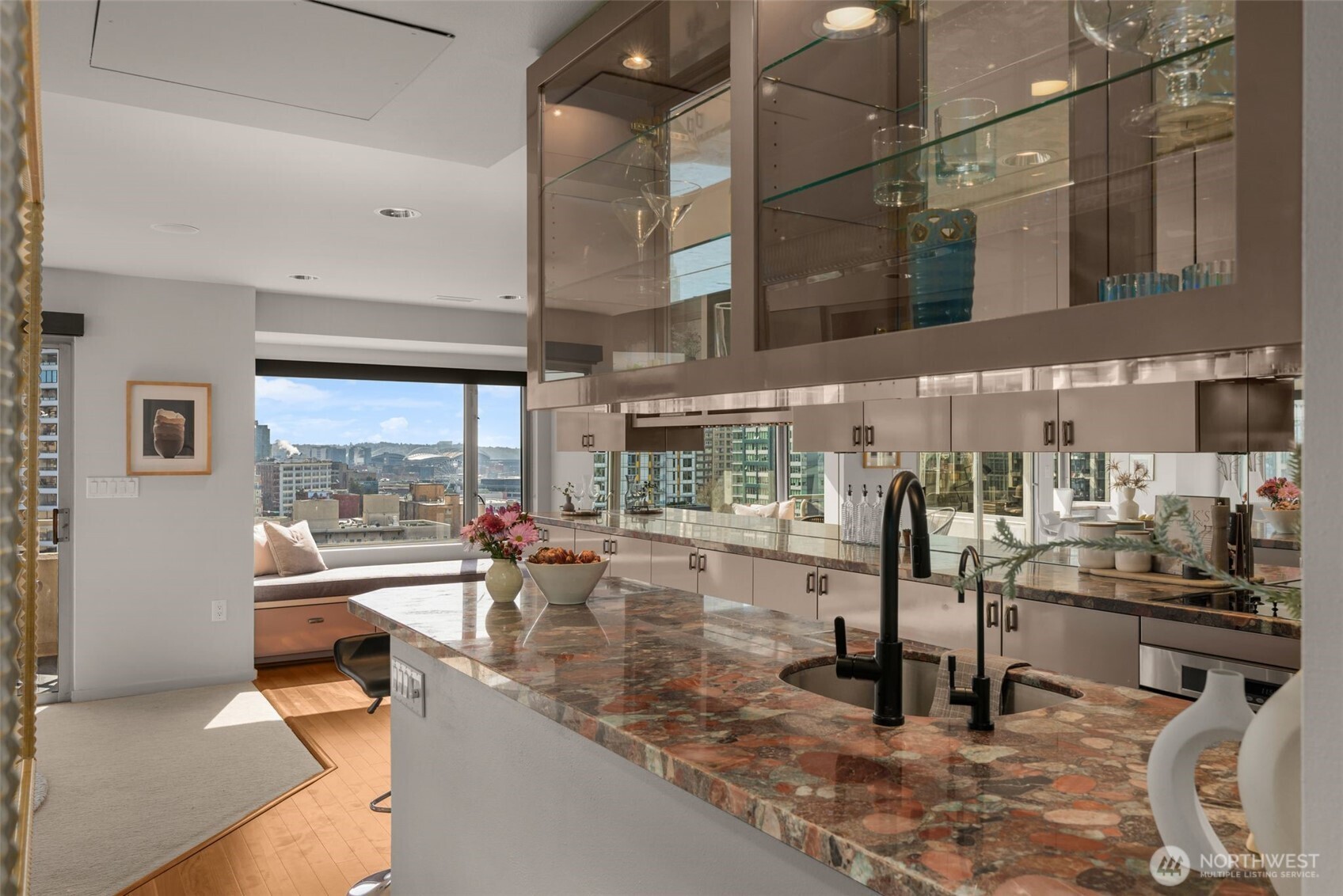 2821 2nd Avenue Unit: 1004