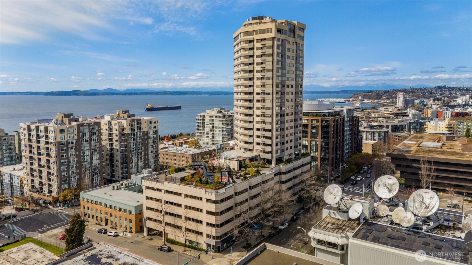 2821 2nd Avenue Unit: 1004