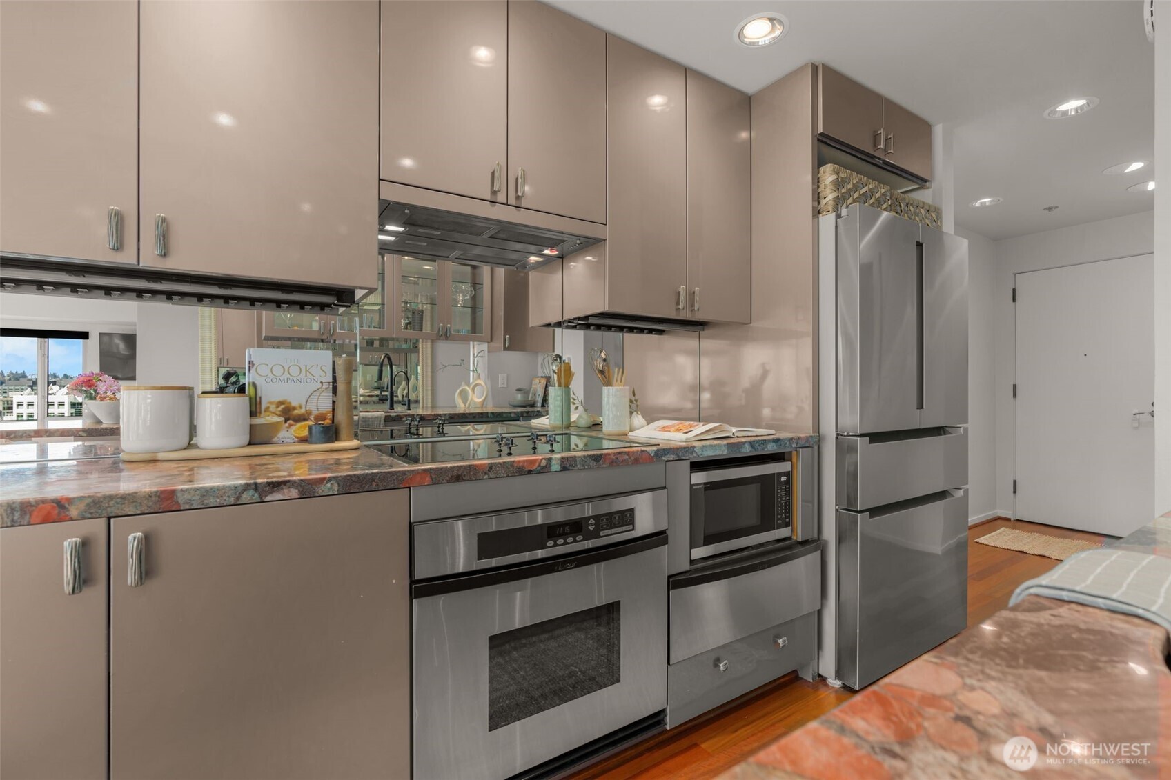 2821 2nd Avenue Unit: 1004