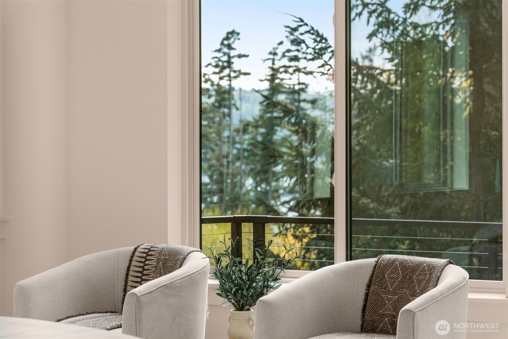 10143 Battle Point Drive NE