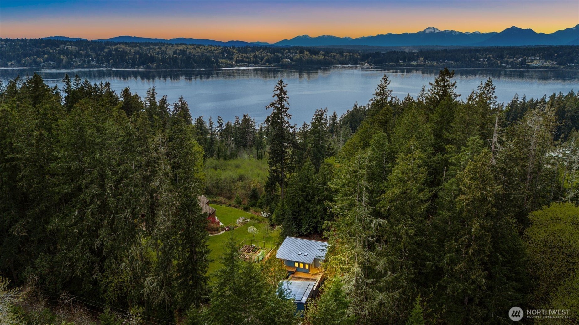 10143 Battle Point Drive NE