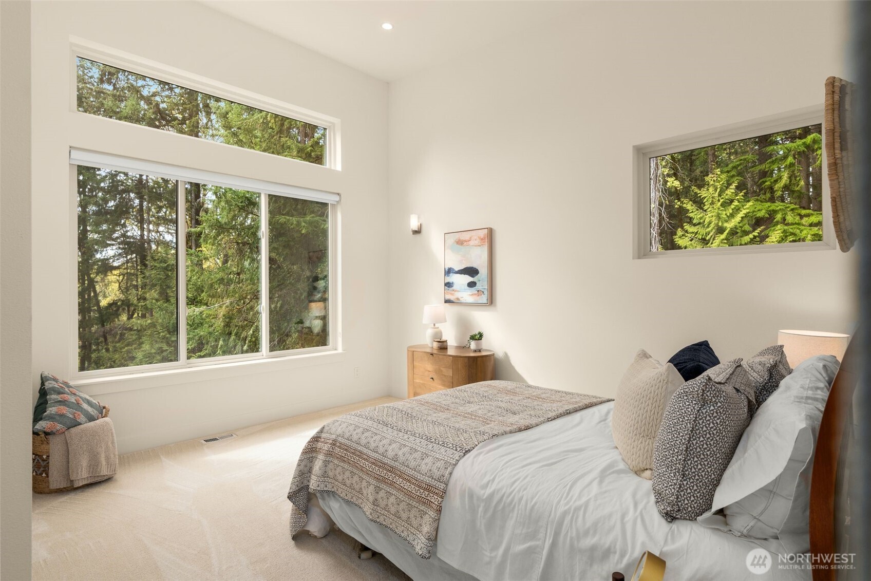 10143 Battle Point Drive NE