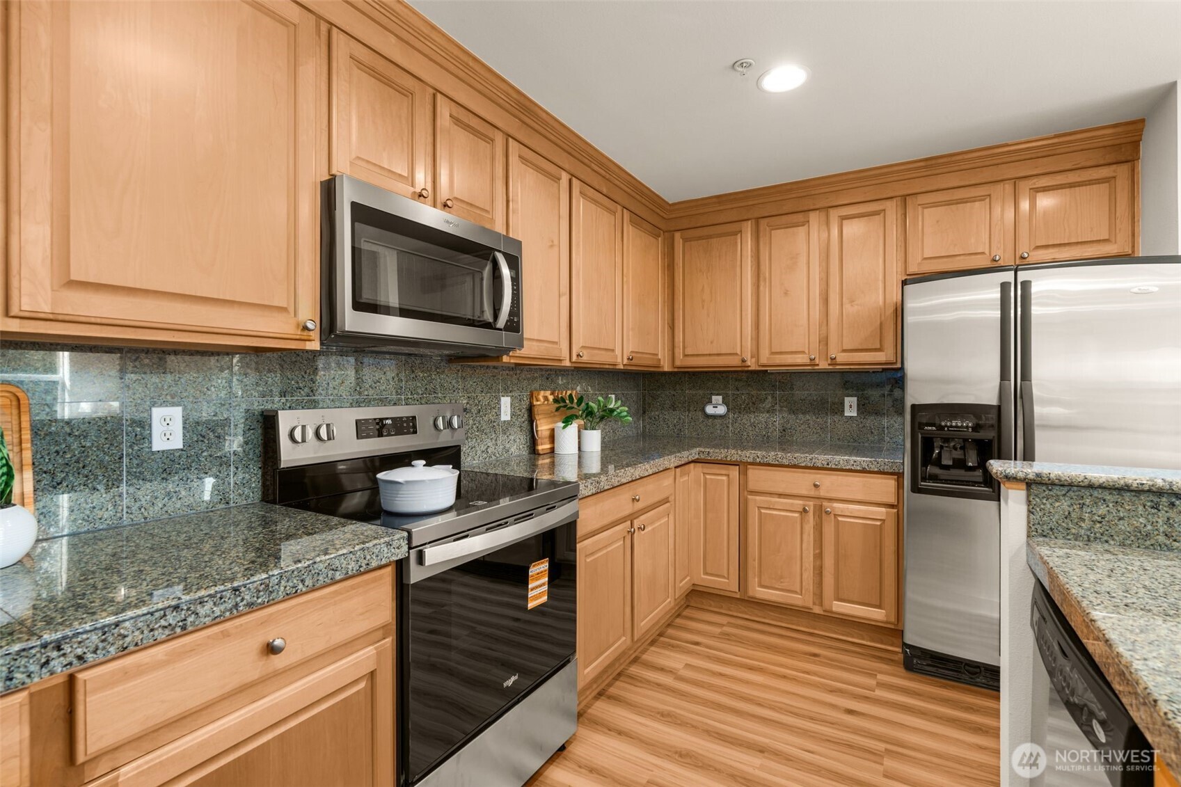 55 Williams Avenue S Unit: 401
