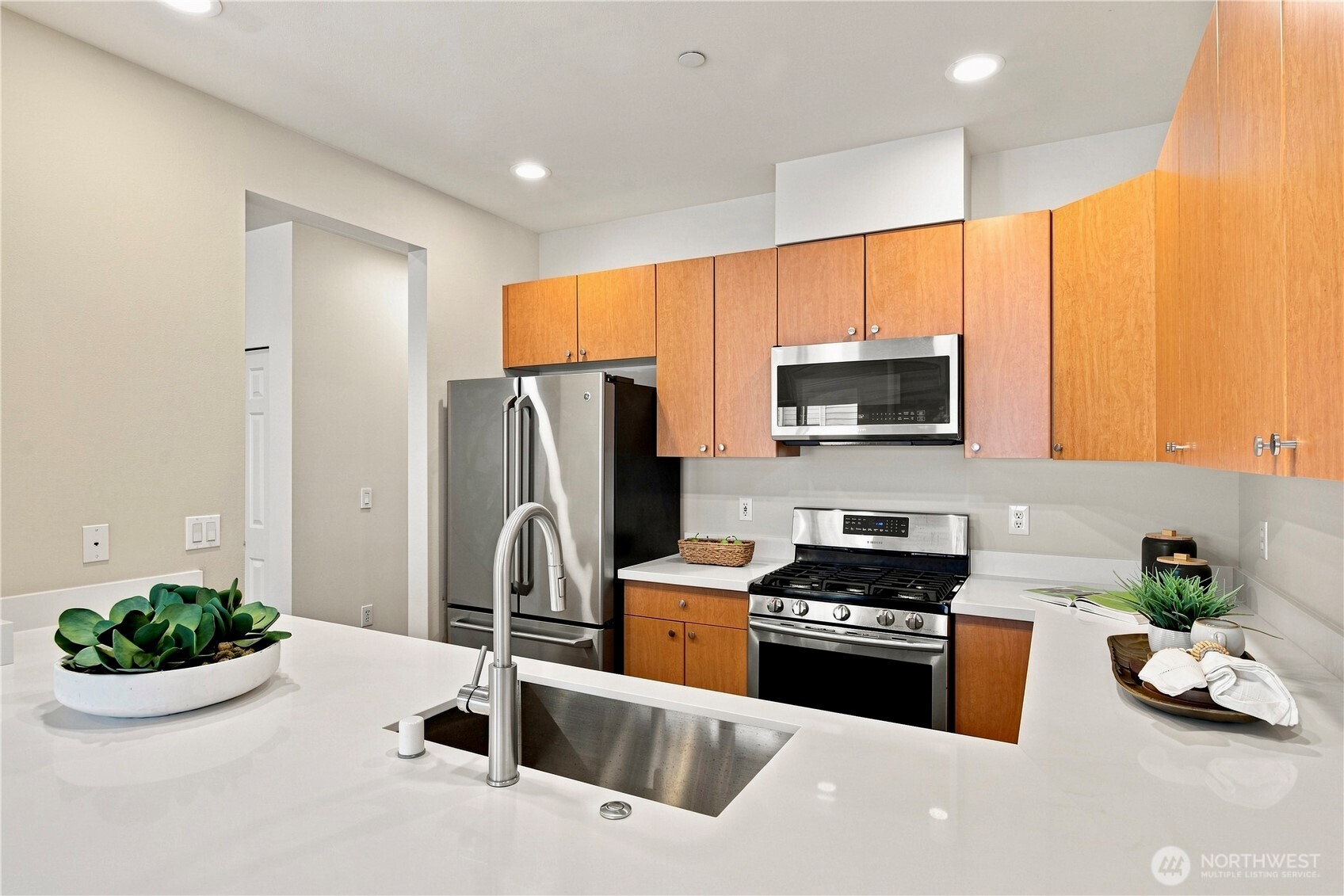 214 48th Street S Unit: H