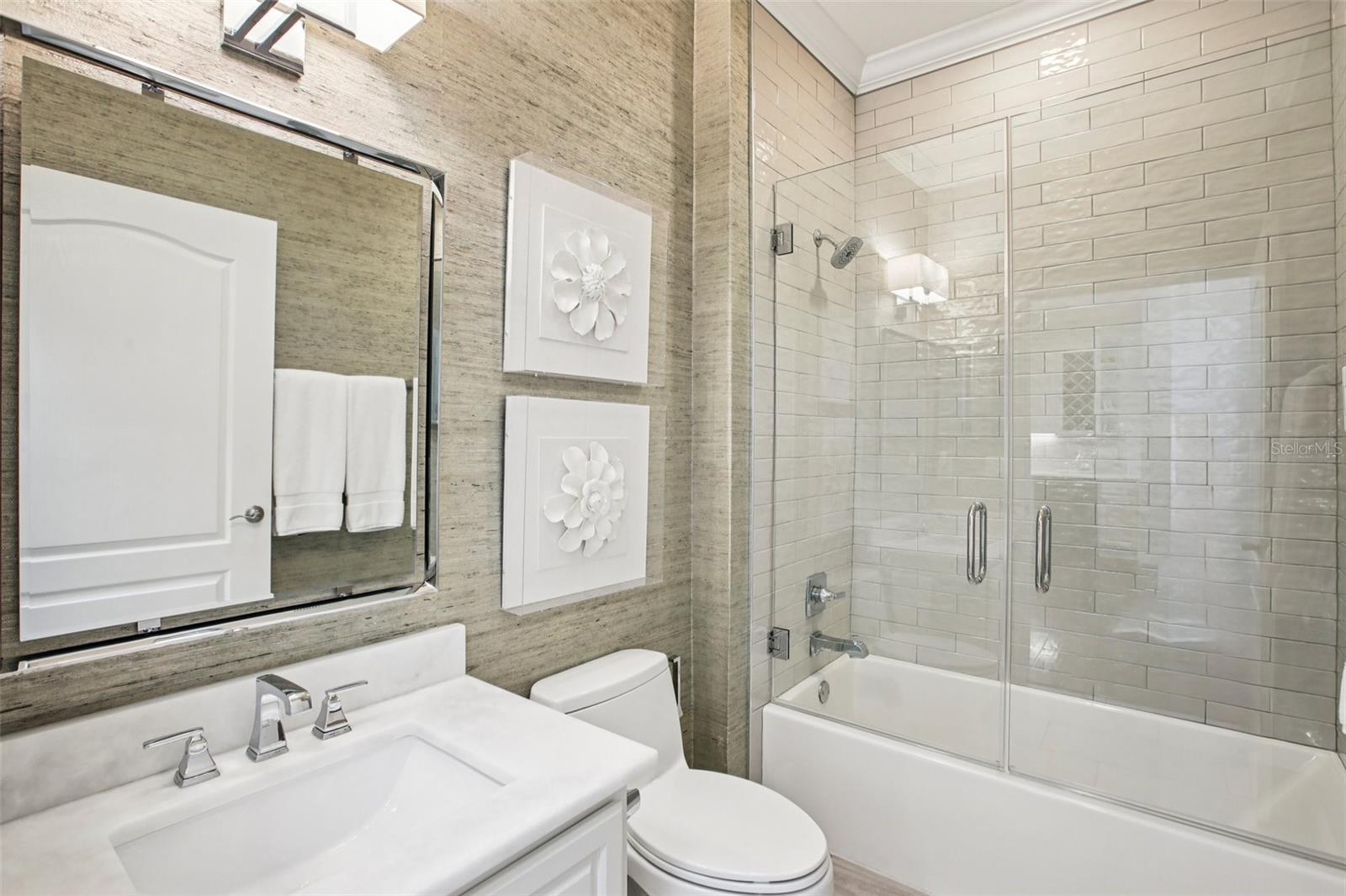 3242 CHAPEL CREEK CIR