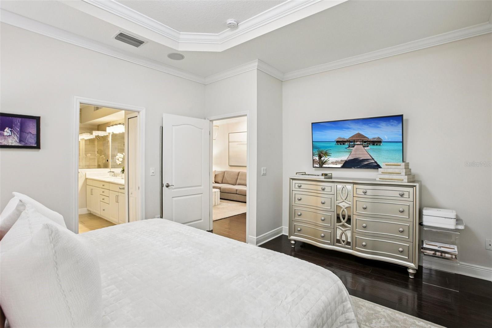 3242 CHAPEL CREEK CIR