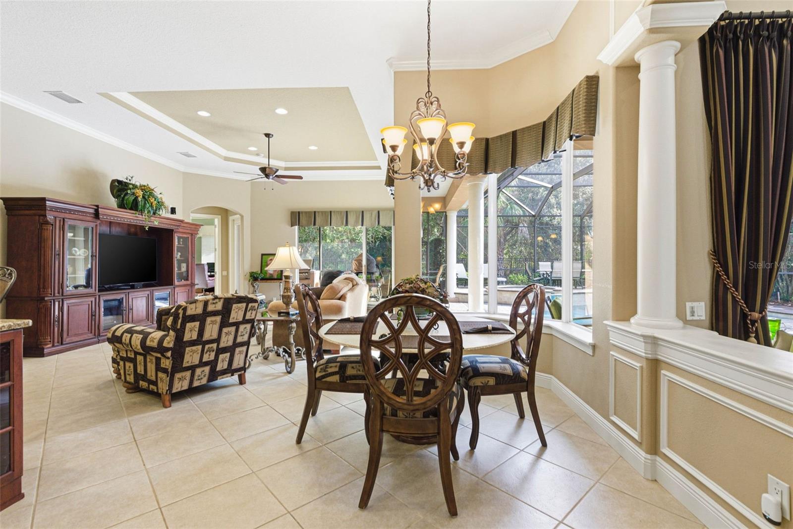 8453 DUNHAM STATION DR