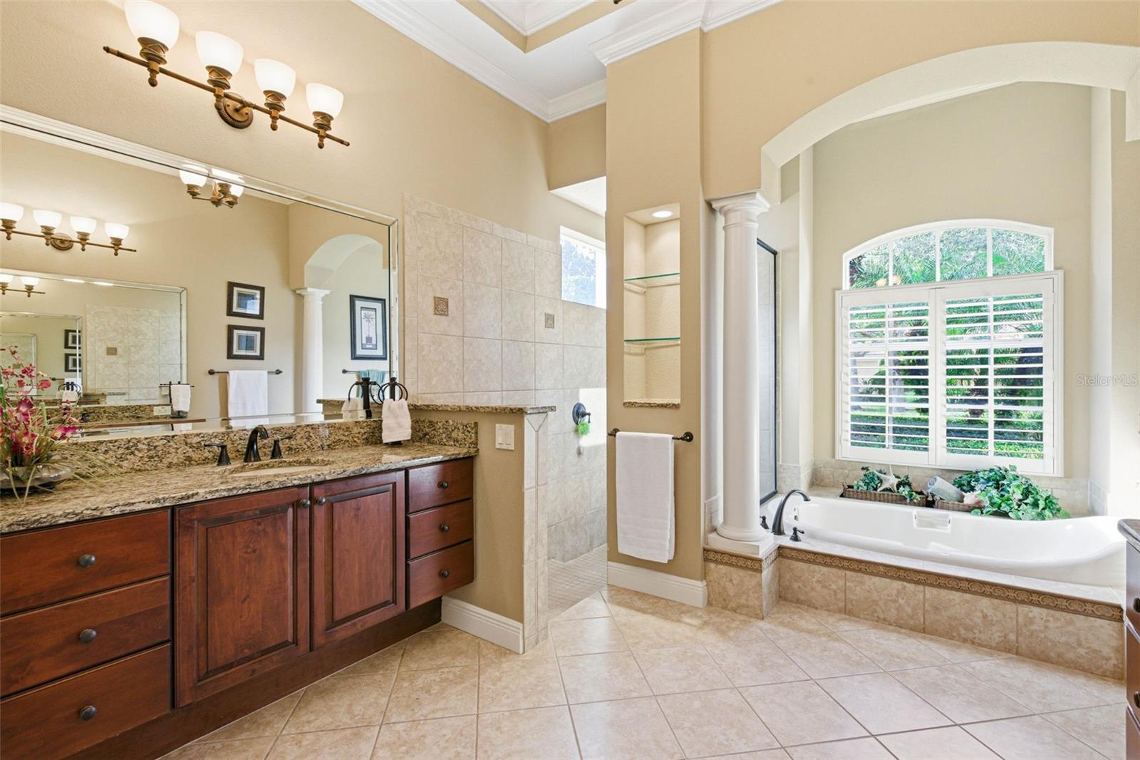 8453 DUNHAM STATION DR