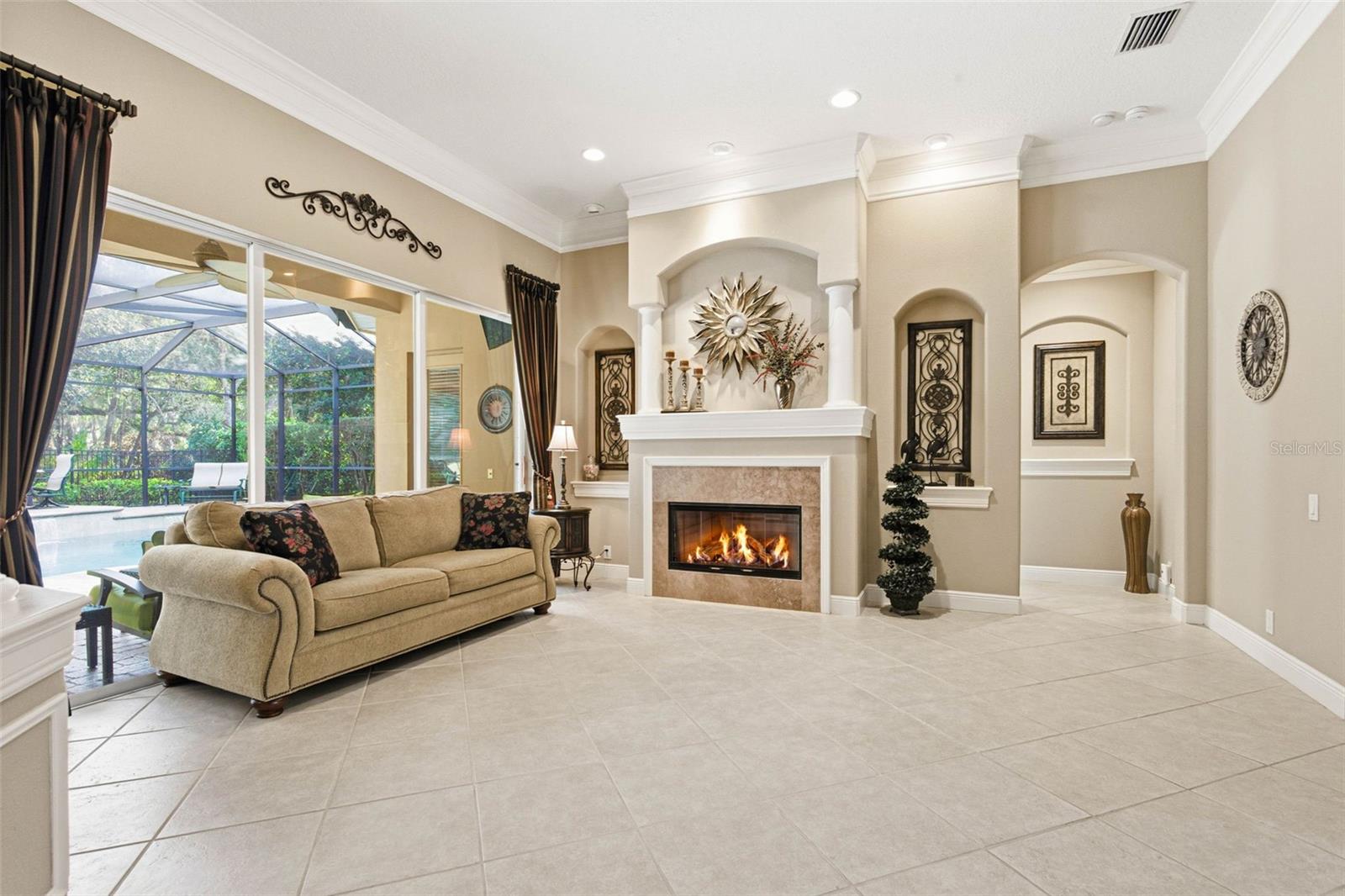 8453 DUNHAM STATION DR