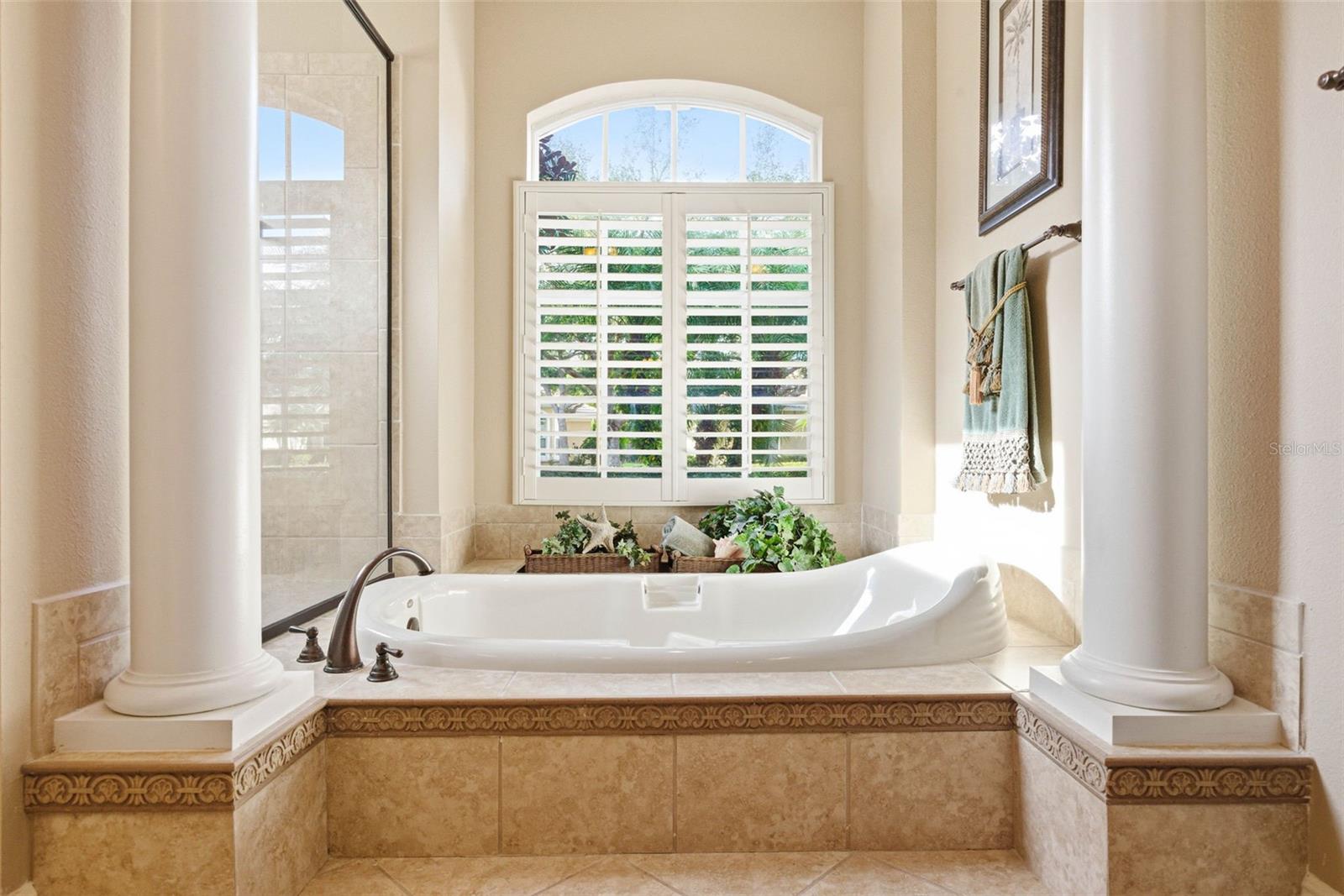 8453 DUNHAM STATION DR