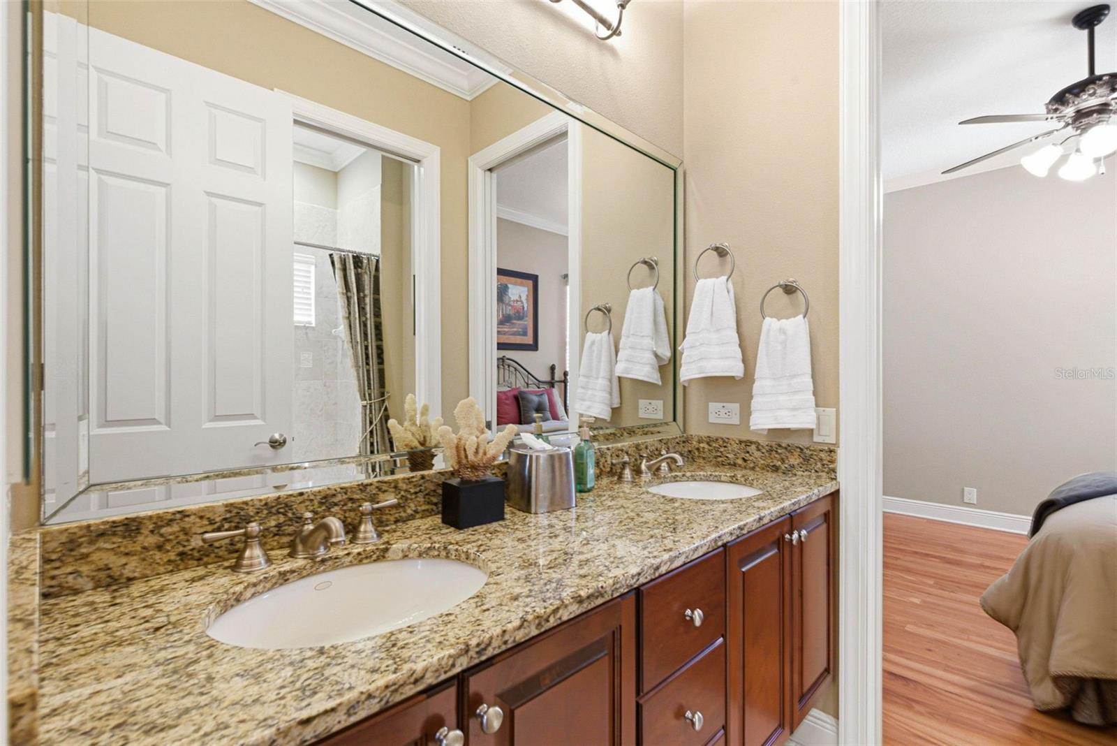 8453 DUNHAM STATION DR