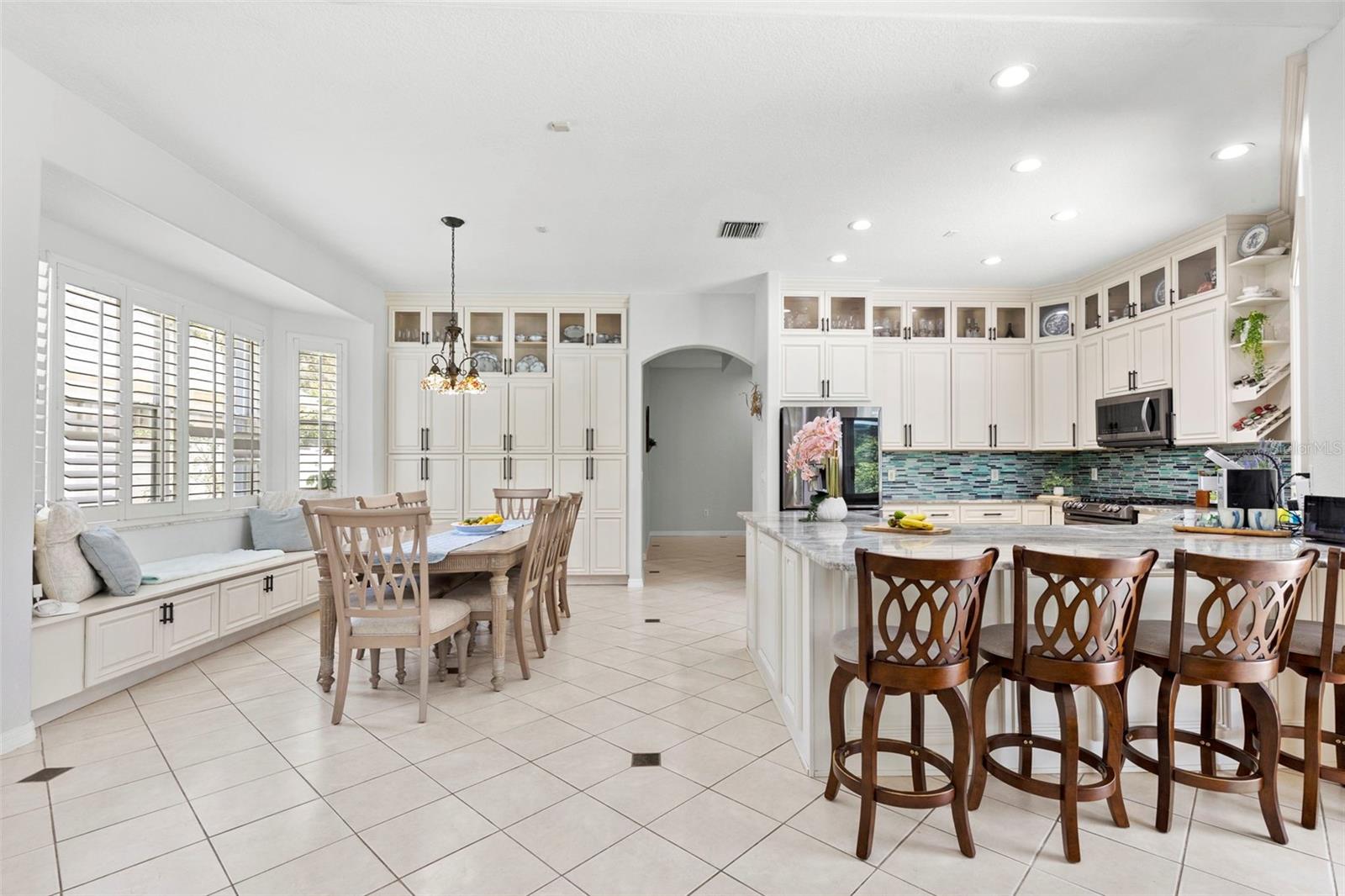8380 GOLDEN PRAIRIE DR