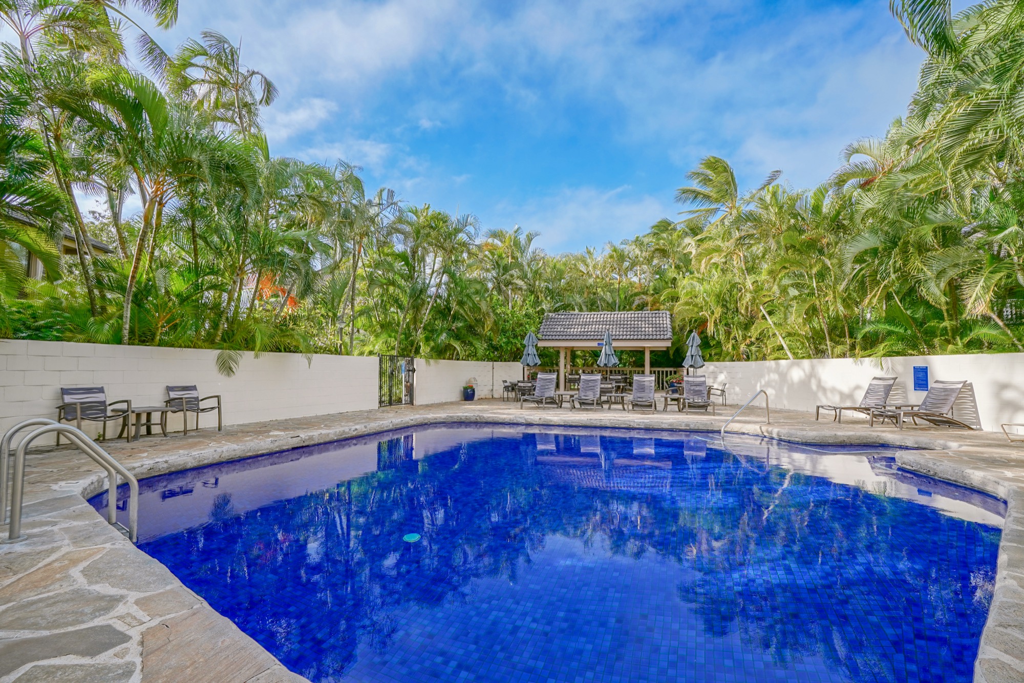 1901 POIPU RD 824