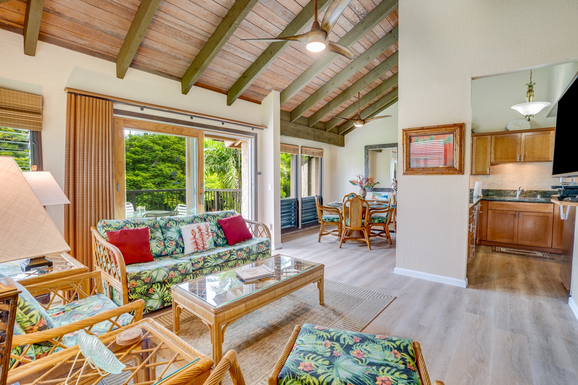 1901 POIPU RD 824