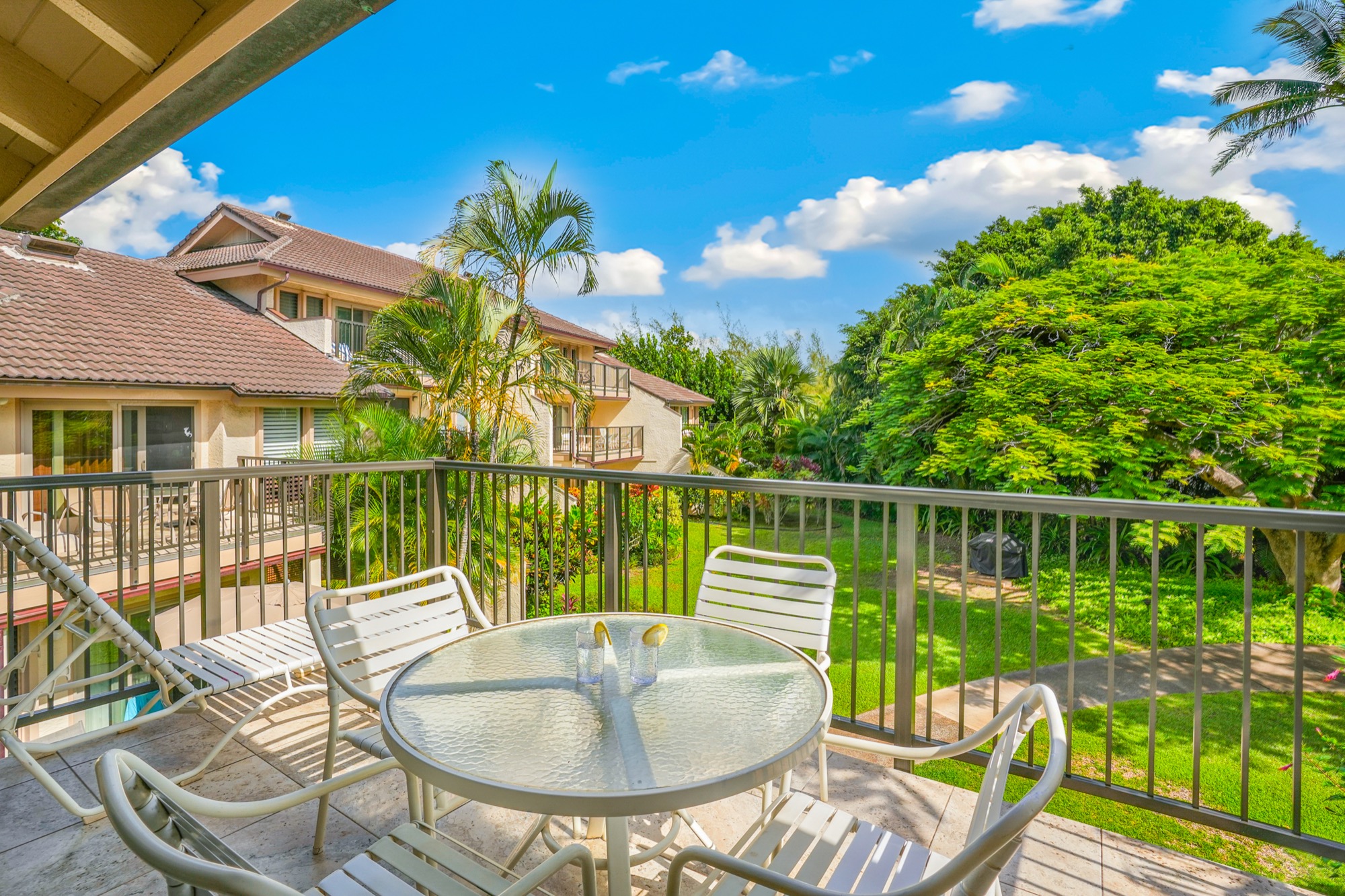 1901 POIPU RD 824