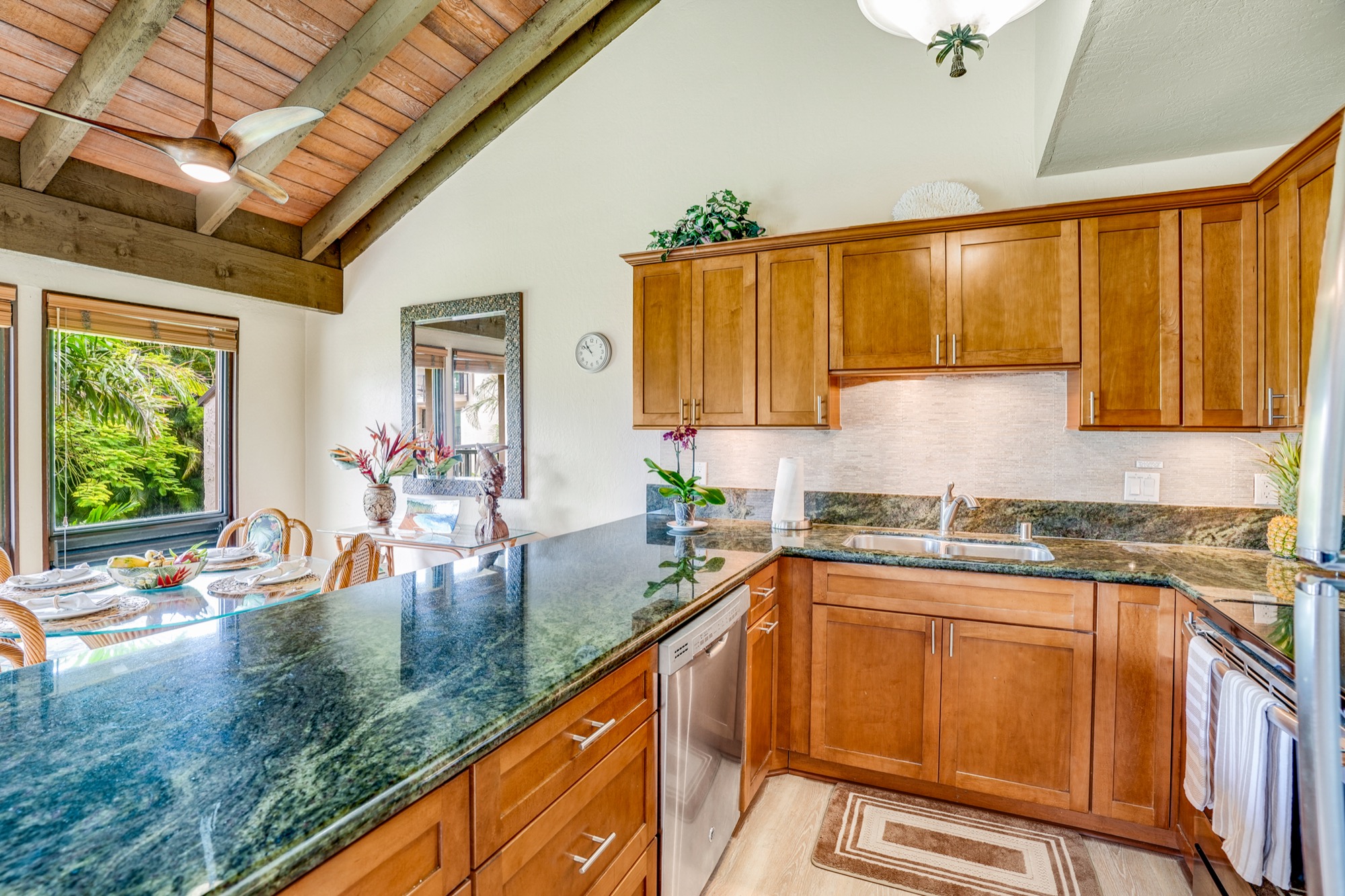 1901 POIPU RD 824