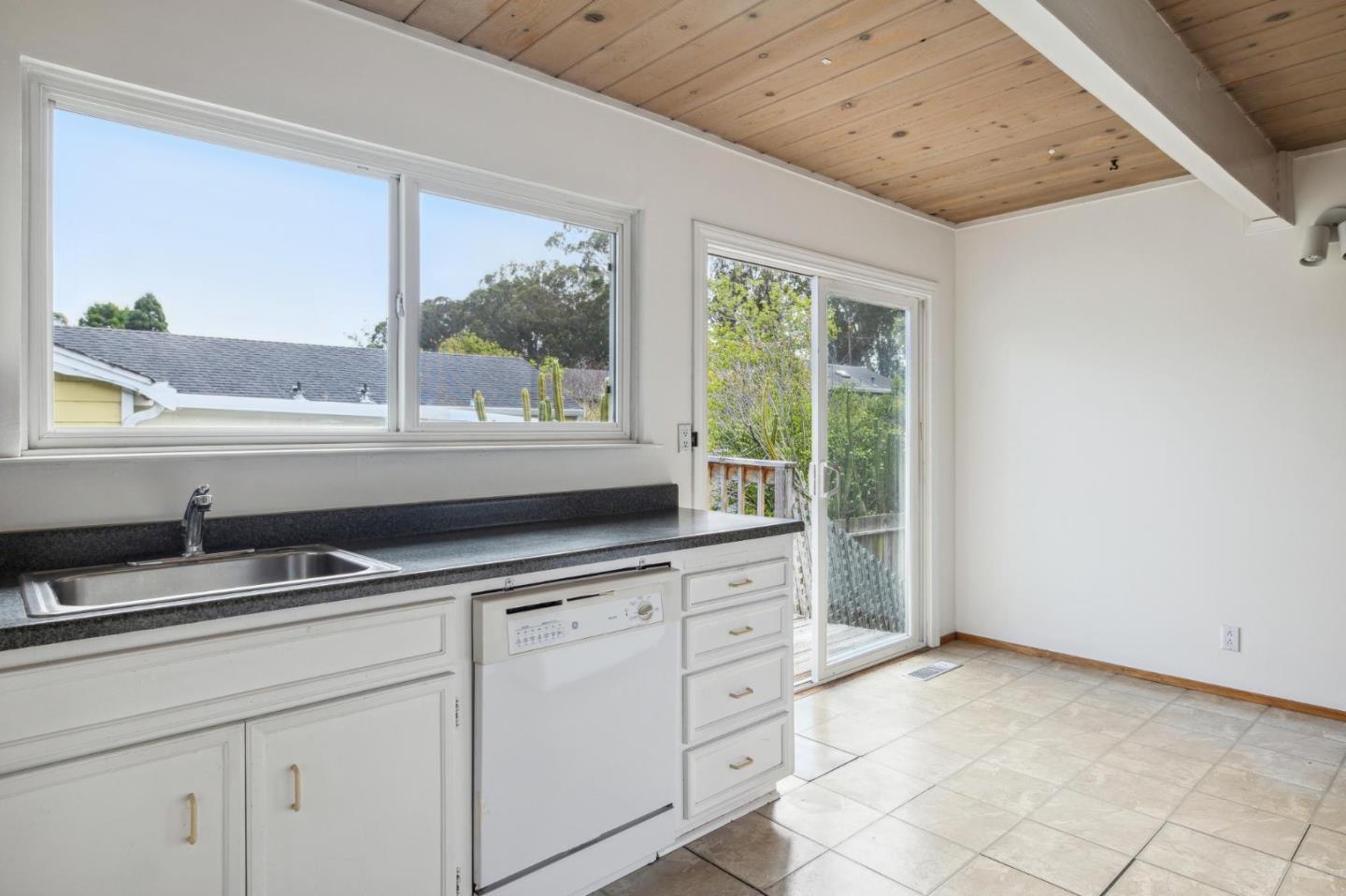 355 San Carlos AVE