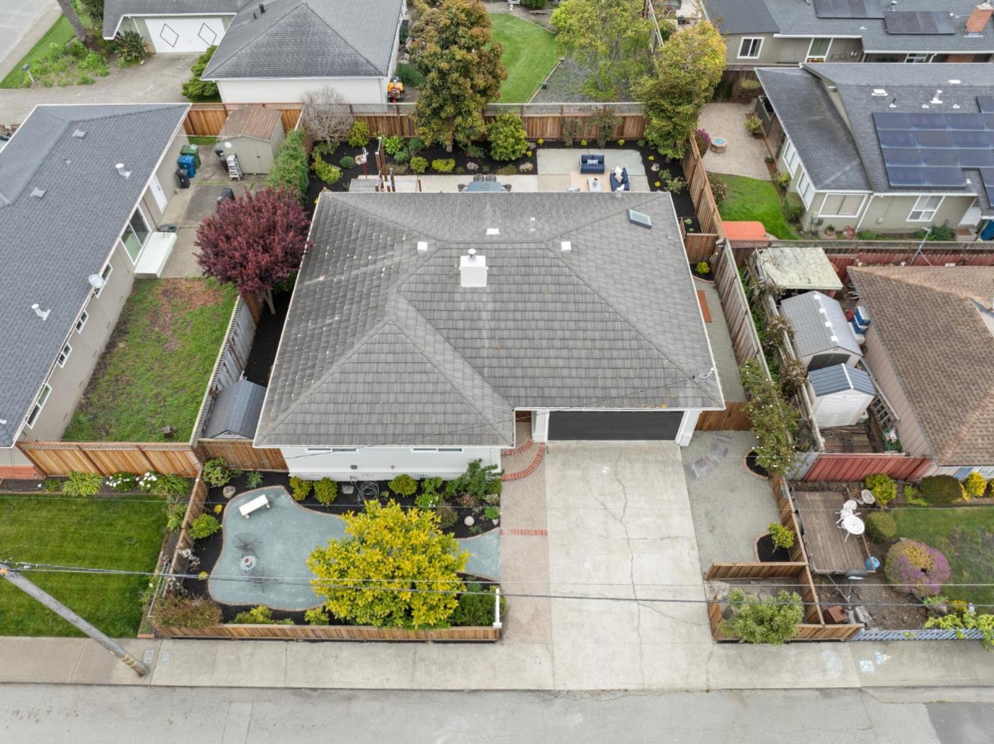 907 Third AVE