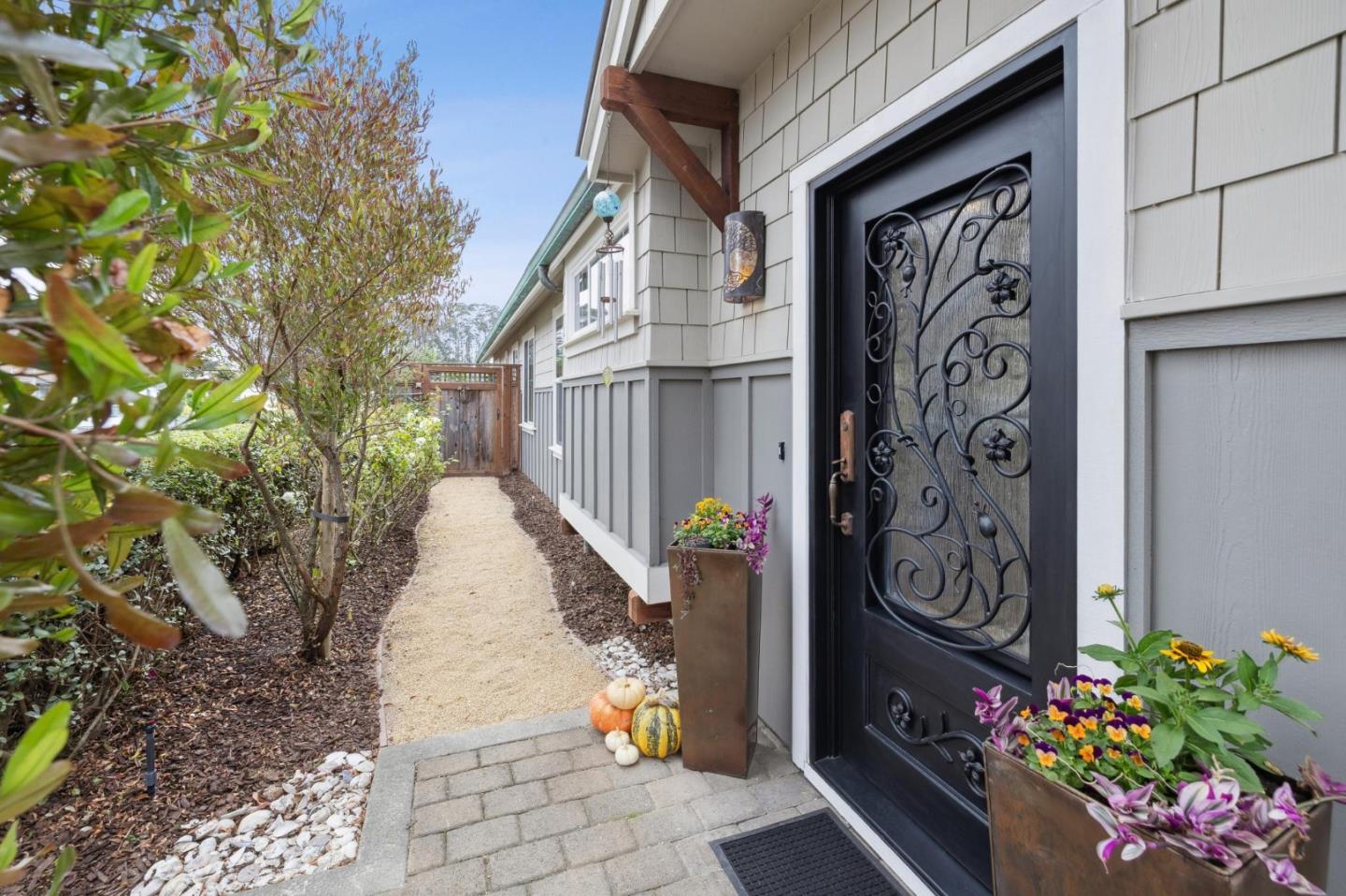 484 Poplar Street