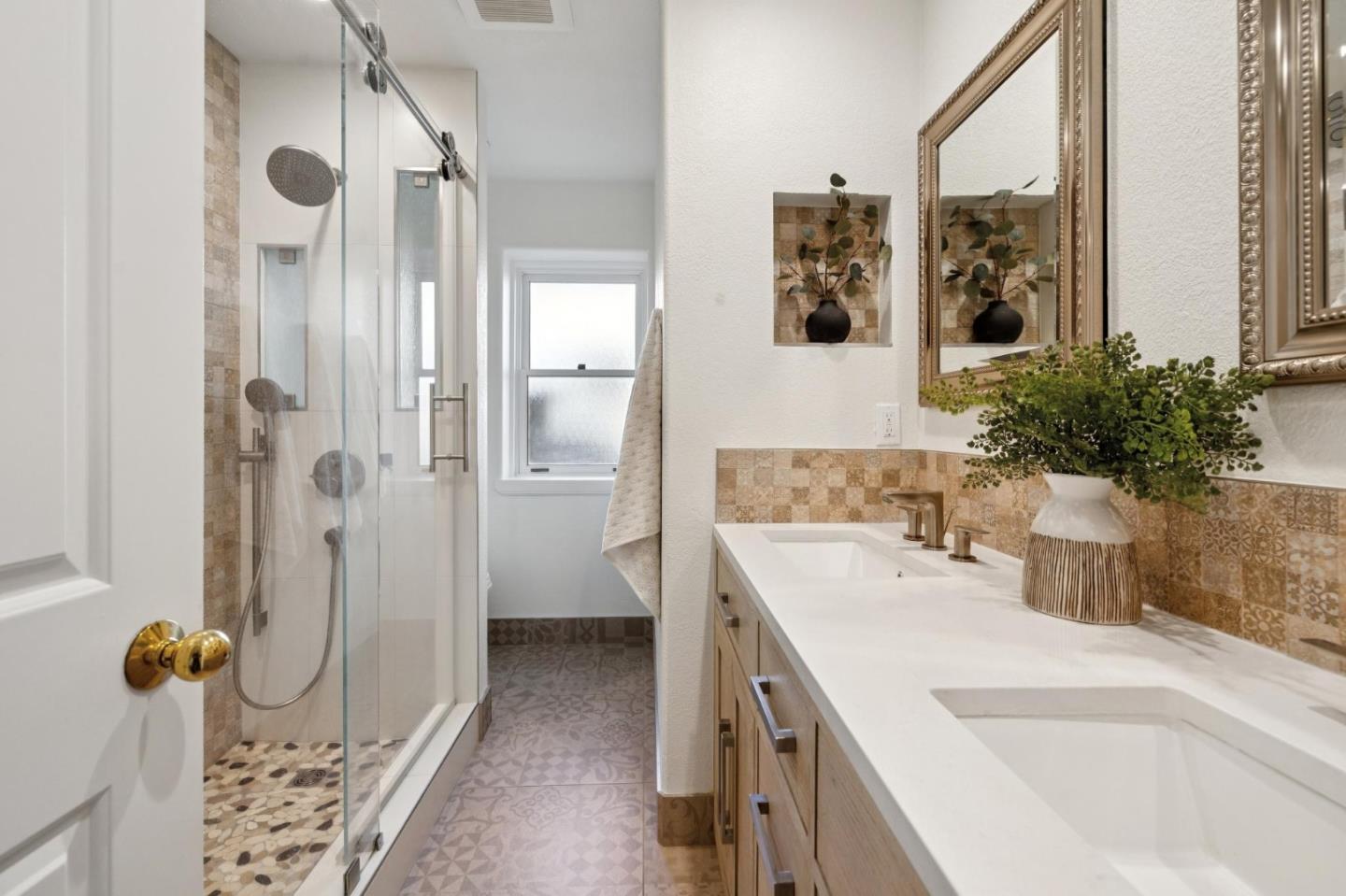 22208 Quinterno Court