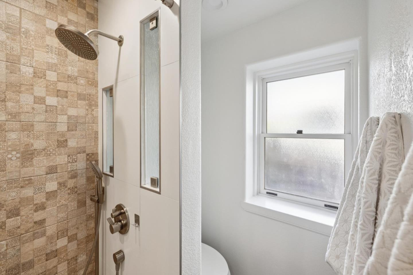 22208 Quinterno Court