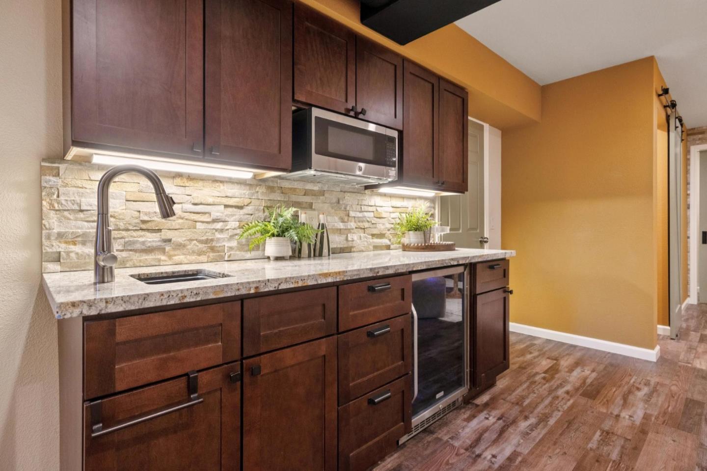 22208 Quinterno Court